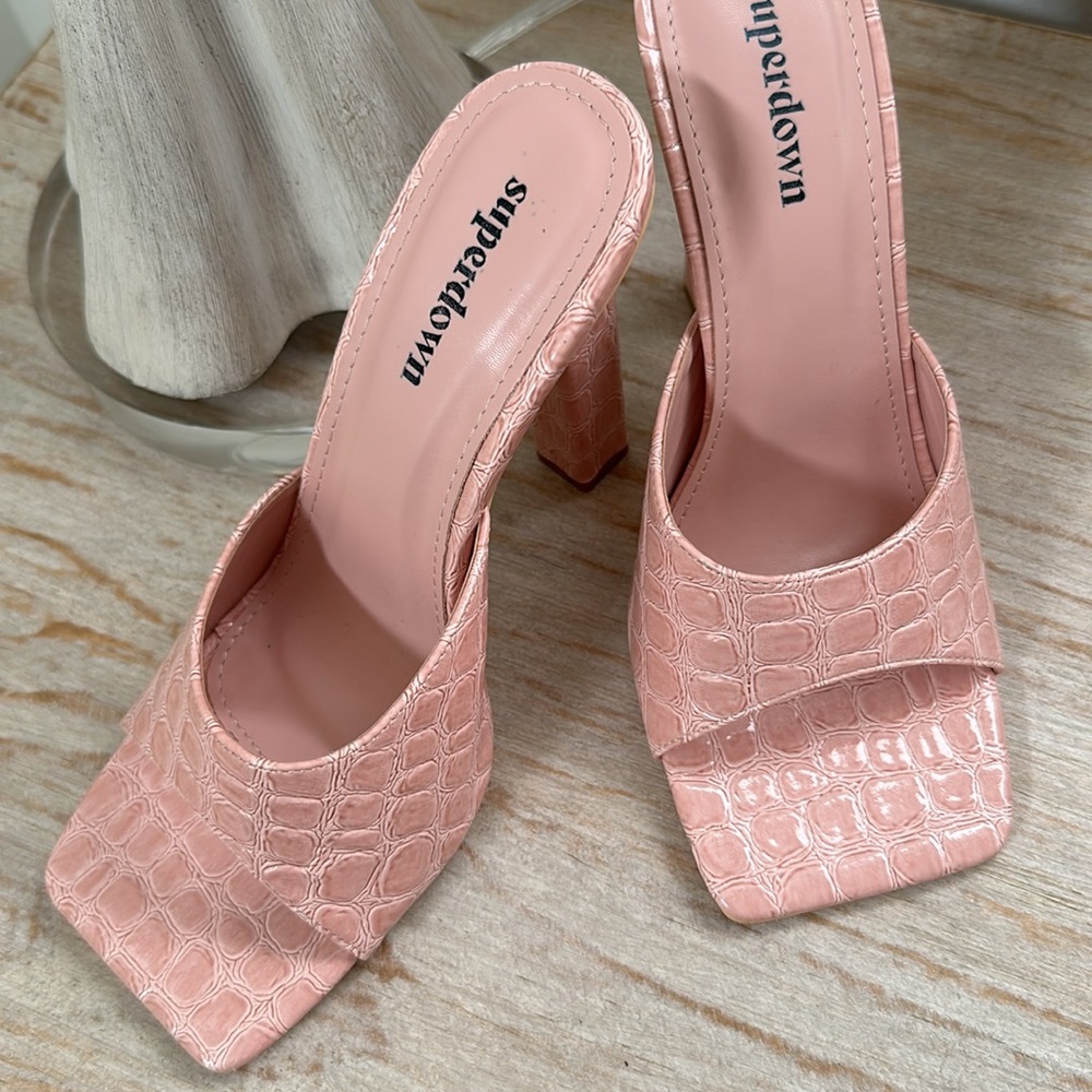 REVOLVE - Superdown - Pink heels - NEW - Picture 2 of 8